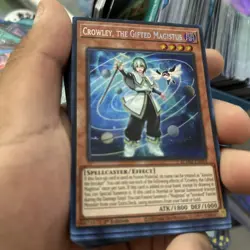 Yugioh! 1x Crowley, the Gifted Magistus BLMM-EN044 Secret Rare 1st Ed NM - Image 1