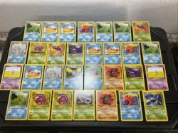 (30) Pokemon Card ALL VTG Lot Cards 1999 Fossil SET Horsea Seadra Kingler - Image 1
