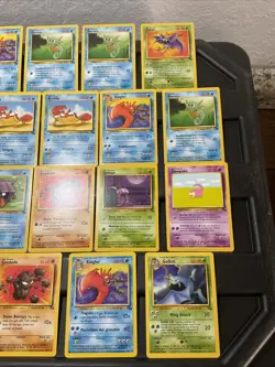(30) Pokemon Card ALL VTG Lot Cards 1999 Fossil SET Horsea Seadra Kingler - Image 4