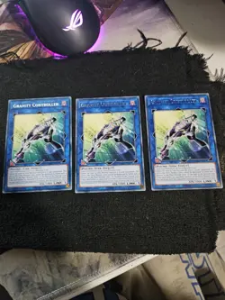 x3 Gravity Controller - JUSH-EN027 - Rare - YuGiOh - Image 1