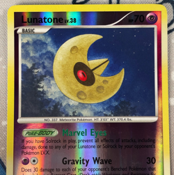 Lunatone 32/147 Reverse Holo Rare Platinum Supreme Victors Pokemon Card 2009 MP - Image 2