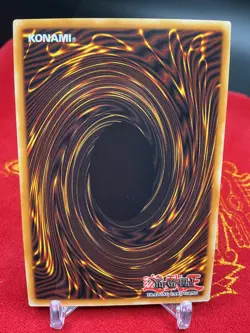 Blue-Eyes White Dragon (8th Art) (Platinum Secret Rare) Yugioh RA04-EN108 LP - Image 2