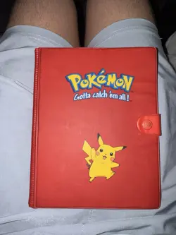 Vintage 1999 Pokemon Pikachu Red Binder TCG Album Snap 30 Page Card Holder - Image 1