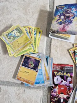Pokemon card lot fusion strike, glory of team rocket- TCG Trading Cards - Image 5
