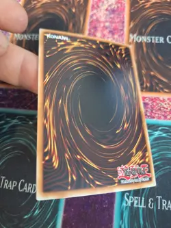 Yugioh Phoenix Wing Wind Blast PGLD-EN070 Gold Rare 1st Edition Near Mint - Image 4