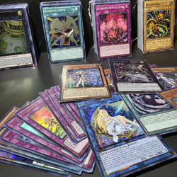 300+ YuGiOh! Mixed Card Lot - Rarity/Set Variety, Foils, No Duplicates NM LP - Image 1
