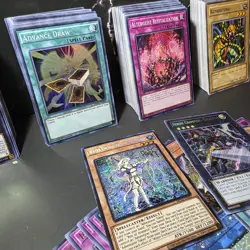 300+ YuGiOh! Mixed Card Lot - Rarity/Set Variety, Foils, No Duplicates NM LP - Image 2