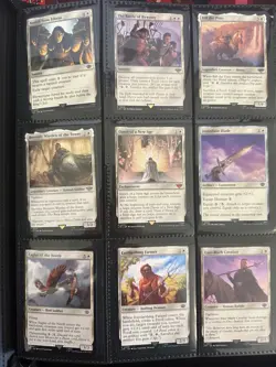 MTG Lord of the Rings Partial Set in Binder with One Ring 300+ cards - Image 3