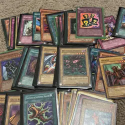 Yu-Gi-Oh! Limited Edition Vintage Red Gamer Card Carrying Case Yugioh With Cards - Image 2