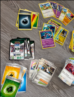 Pokemon Huge Card Bundle, 246 cards! Fusion strike, Destined rivals & more. NM. - Image 5