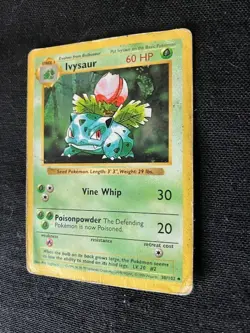 Ivysaur Vine Whip/Poisonpowder 60 HP Pokemon TCG Card 30/102 - Shadowless - Image 2