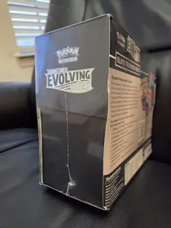 Pokemon TCG - Evolving Skies ETB - New and Factory Sealed corner tear - Image 3