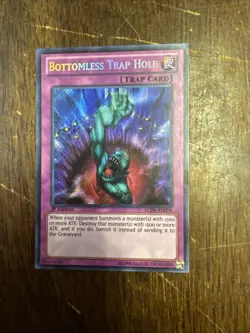 Yugioh LCJW-EN078 Bottomless Trap Hole Secret 1st NM VERY HARD TO FIND - Image 1