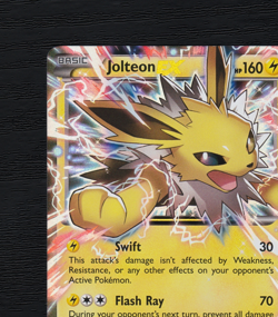 Pokemon TCG Card Jolteon EX 28/83 Generations Ultra Rare Holo EU 2016 - Image 4