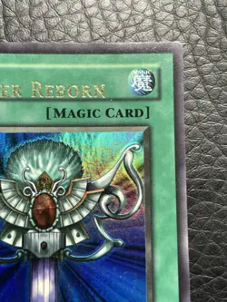 Yugioh Monster Reborn LOB-118 1st Edition North American Wavy Lower Name - Image 5