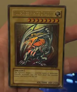 Yugioh ERROR FOIL SHIFT Blue-Eyes White Dragon SDK-001 Ultra Rare Misprint - Image 1