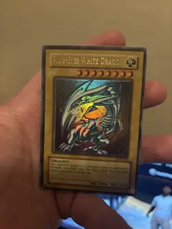 Yugioh ERROR FOIL SHIFT Blue-Eyes White Dragon SDK-001 Ultra Rare Misprint - Image 2