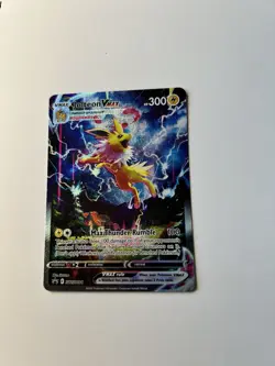 Jolteon VMAX SWSH184 SWSH: Sword & Shield Promo Cards Holo - Image 2