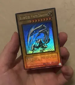Max Holo Bleed Error YuGiOh Blue Eyes White Dragon SDK-001 Ultra Rare - Image 3