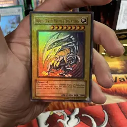 Max Holo Bleed Error YuGiOh Blue Eyes White Dragon SDK-001 Ultra Rare - Image 2