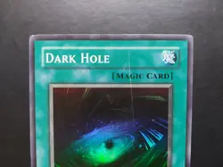 Yugioh - Dark Hole LOB-052 Super Rare - Image 2