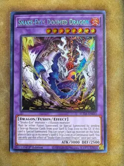 Yugioh Snake-Eyes Doomed Dragon SUDA-EN035 Secret Rare 1st Ed NM - Image 1
