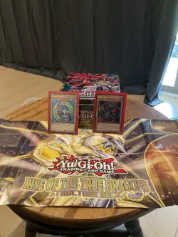 Yugioh 2016 Mega Tin Yugi And Slifer Lot of 731 Cards and 2 Play Mats - Image 1