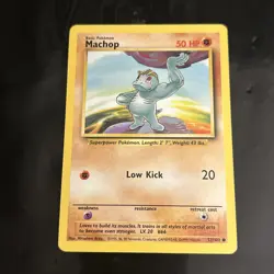 Machop 052/102 Common Base Set Light Play Near Mint Pokemon Card - Image 1