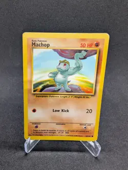 Machop - 52/102 - 1999 Common Base Set Unlimited Pokemon Card MP - Image 1