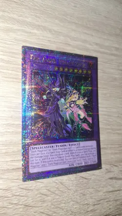 Yugioh! TCG - The Dark Magicians - Quarter Century Secret Rare - RA04-EN054 - Image 1
