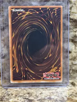 🔥 YUGIOH • DARK MAGICIAN • SUPER RARE • SYE-001 • UNLIMITED • NEAR MINT 🔥 - Image 2