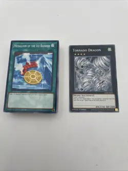 *** TORNADO DRAGON *** SECRET RARE BLRR-EN084 YUGIOH! (NM) + 50 Commons - Image 1