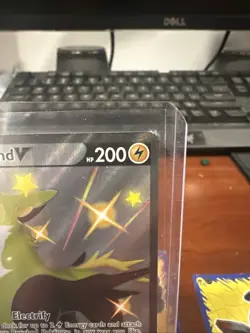 Boltund V SWSH085 SWSH: Sword & Shield Promo Cards Holo - Image 3