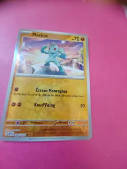 Machoc Brillante Carte Pokemon Jcc Ecarlate & Violet 151 Francais 2023# 066/165 - Image 3