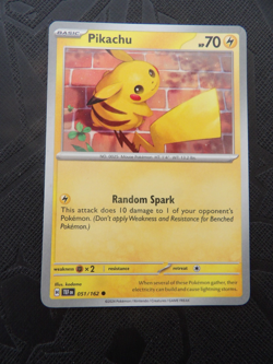 pokemon Temporal Forces pikachu 51/162 common comes with 4 random cards - Image 1