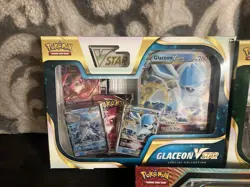 POKEMON TCG GLACEON & LEAFEON VSTAR Special Collection Box - Image 2