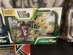POKEMON TCG GLACEON & LEAFEON VSTAR Special Collection Box - Image 3