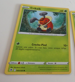 POKEMON ASTRES RADIEUX FRANCAISE CARD CARTE Crikzik 009/189 FR JCC NM - Image 1