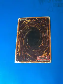 YUGIOH Secret Rare Magic Cylinder LON-104 PLAYED - Image 2