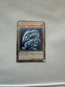 YUGIOH BLUE EYES WHITE DRAGON MP24-EN001 Quarter Century Rare 1st Edition - Image 2