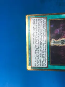 YUGIOH Gold Rare Mask Change II PGL3-EN086 1st Edition PLAYED - Image 4
