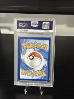 2024 Pokemon Latios Holo PSA 10 Surging Sparks SSP en Illustration Rare - Image 2