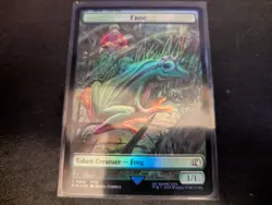 MTG Magic the Gathering FOIL Frog / Hero 0009 Token FIN! - Image 1
