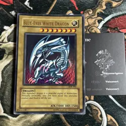 Wavy Print Blue-Eyes White Dragon SDK-001 Starter Deck: Kaiba Yugioh - Image 1