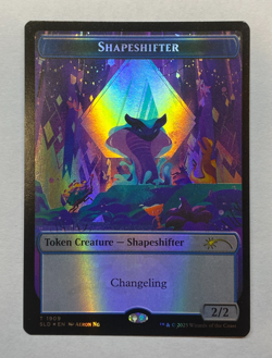 MTG - Secret Lair: Everyone's Invited - Shapeshifter (#1909) - FOIL Token - Image 1