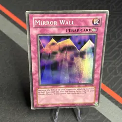 YUGIOH MIRROR WALL PSV-016 1ST SUPER PLAY/EDGE WEAR - Image 1
