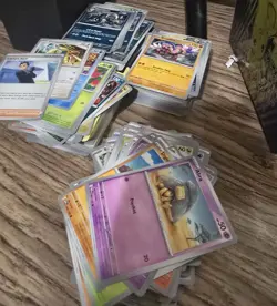 Pokemon TCG Bulk Card Lot -550 Common & Reverse Holo - Image 4