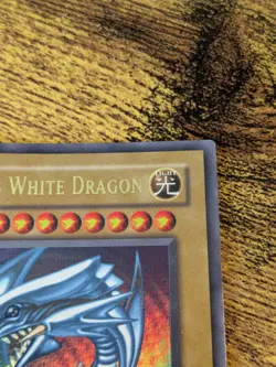 Yugioh Blue-Eyes White Dragon SDK-001 Ultra Rare Unlimited - Image 3