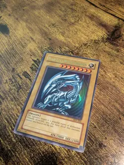 Yugioh Blue-Eyes White Dragon SDK-001 Ultra Rare Unlimited - Image 3