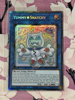 Yugioh! Yummy Snatchy *Collector's Rare* EUROPEAN ENGLISH JUSH-EN022 - Image 1